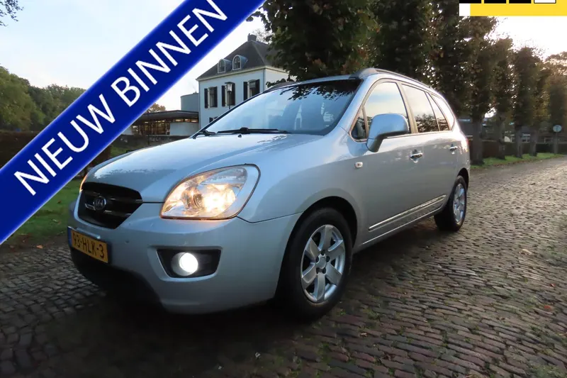 Kia Carens (2009)