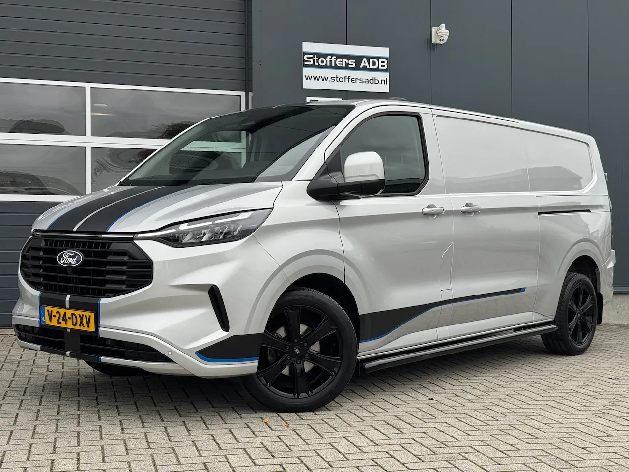 Ford Transit Custom (2024) — foto 1