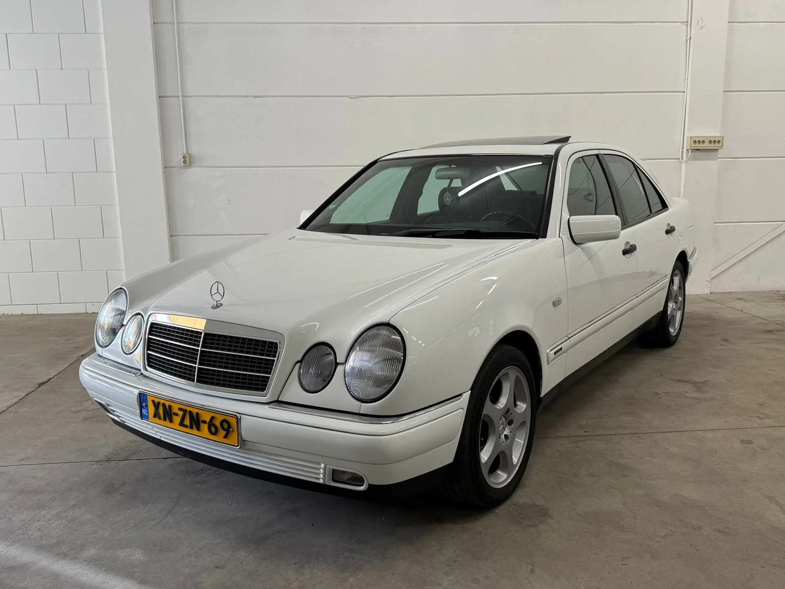 Mercedes-Benz E-Klasse (1999) — foto 1