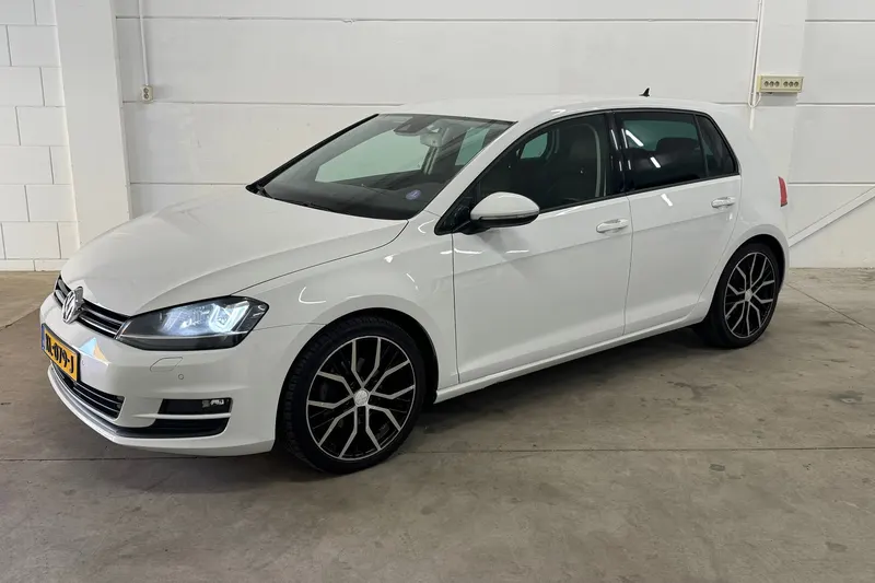 Volkswagen Golf (2016)