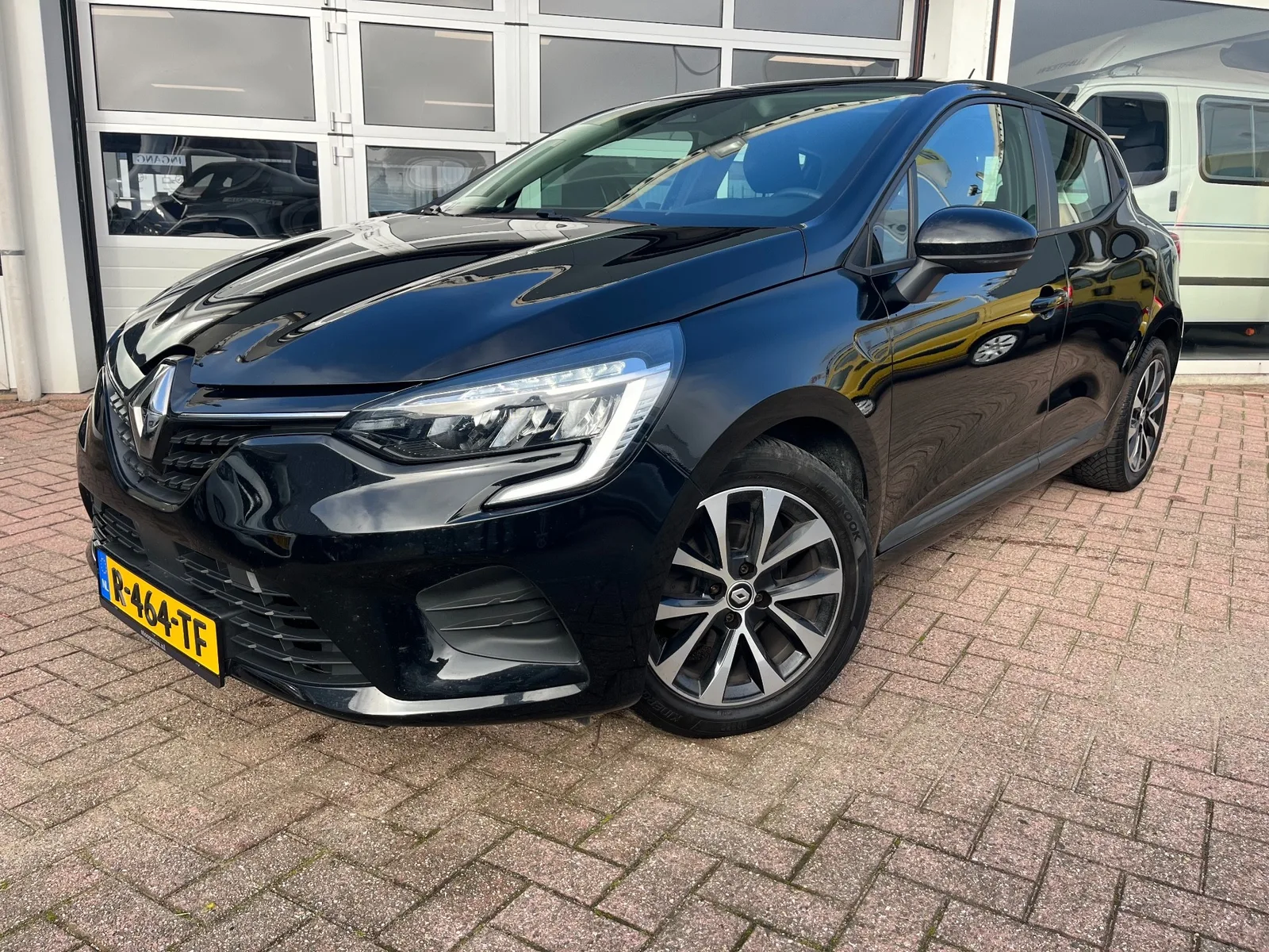Renault Clio (2022) — foto 1