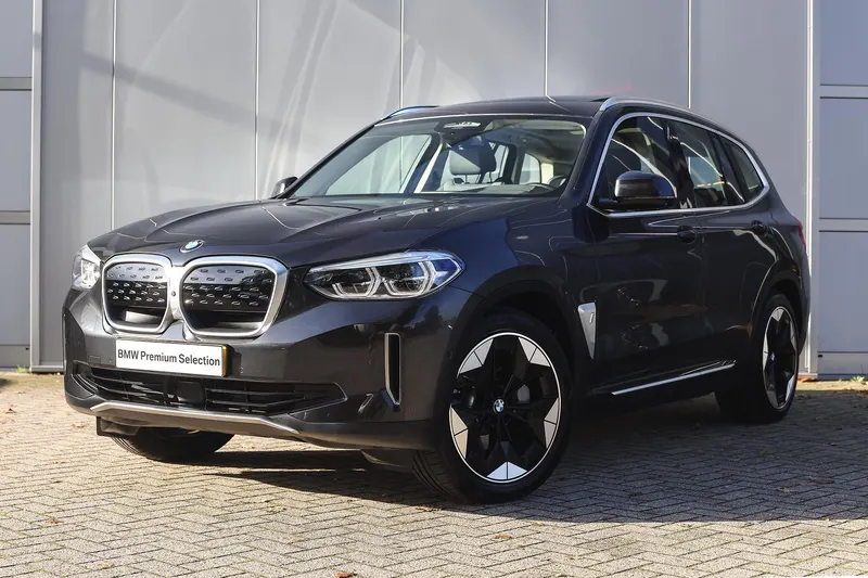 BMW iX3 (2021)