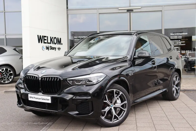 BMW X5 (2023)