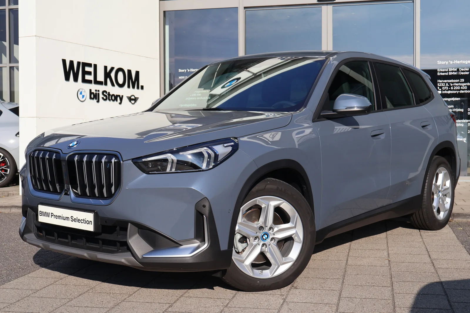 BMW iX1 (2023) — foto 1