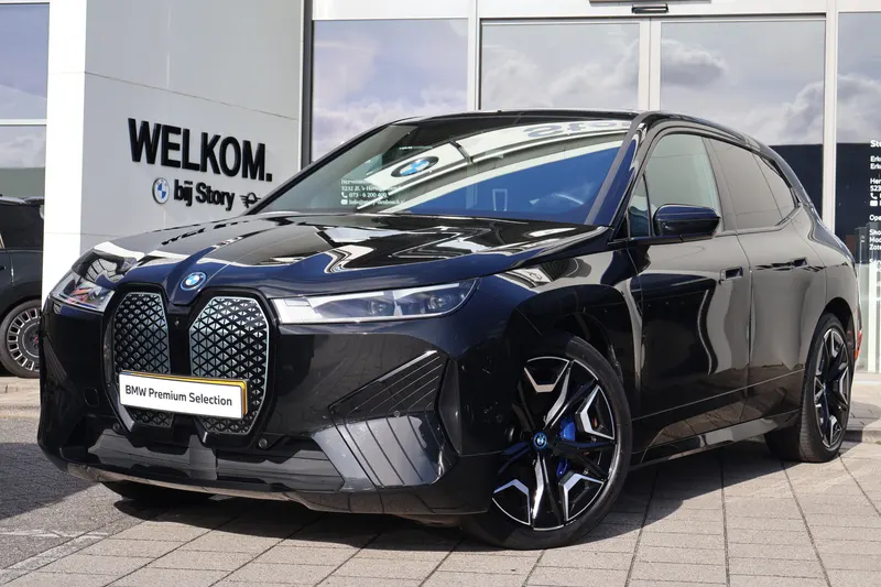 BMW iX (2022)