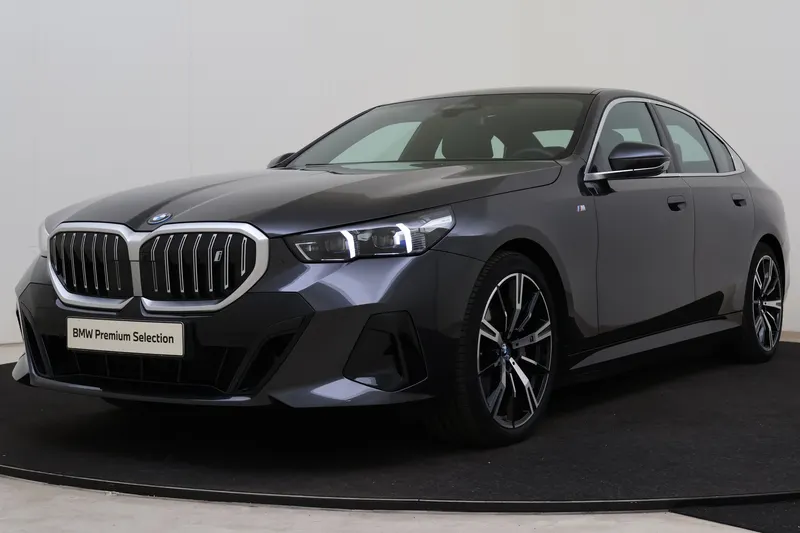 BMW i5 (2025)