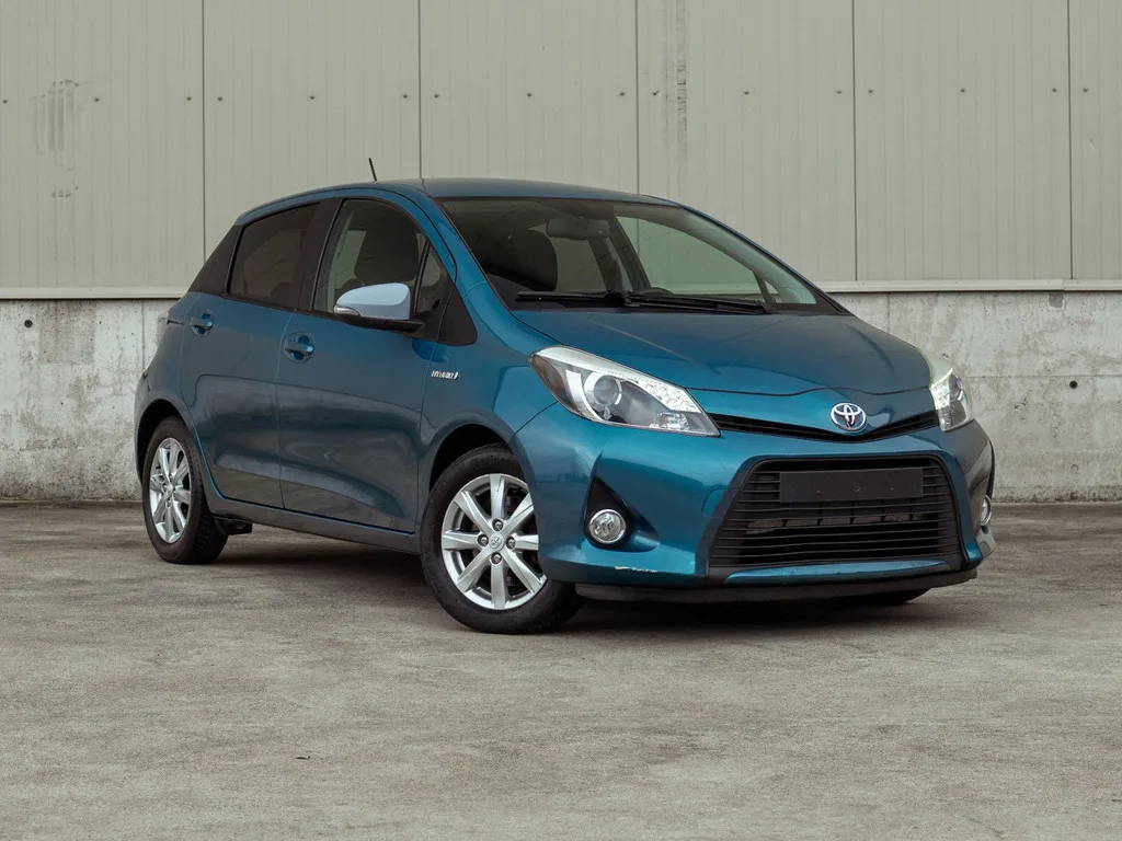 Toyota Yaris (2014) — foto 1