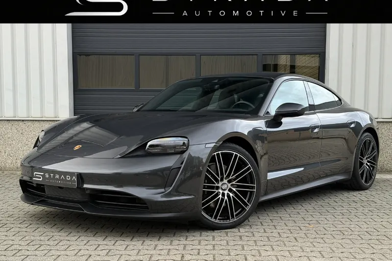 Porsche Taycan (2022)