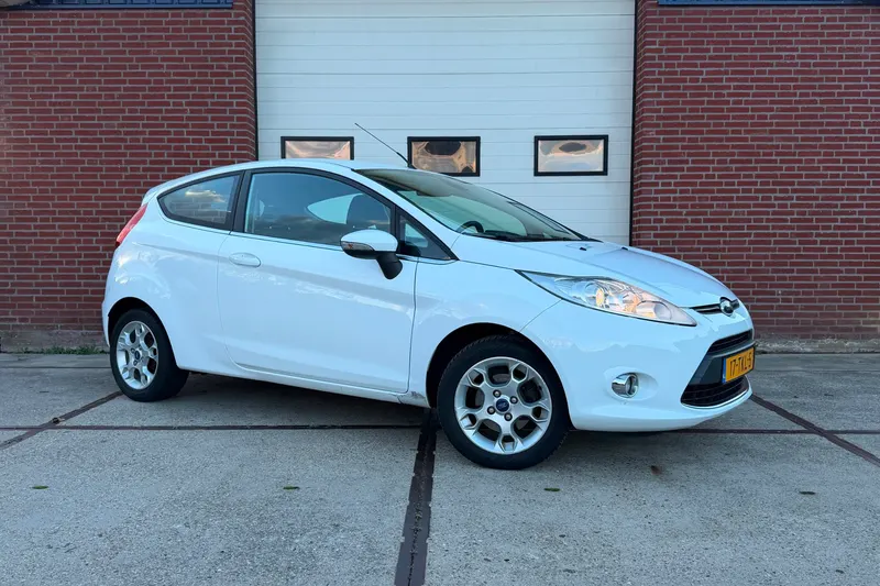 Ford Fiesta (2012)