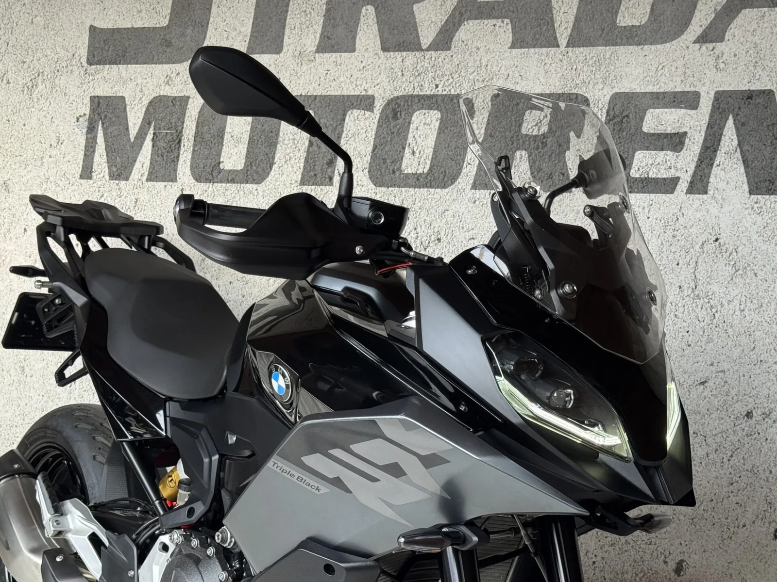 BMW F 900 XR (2022) — foto 1