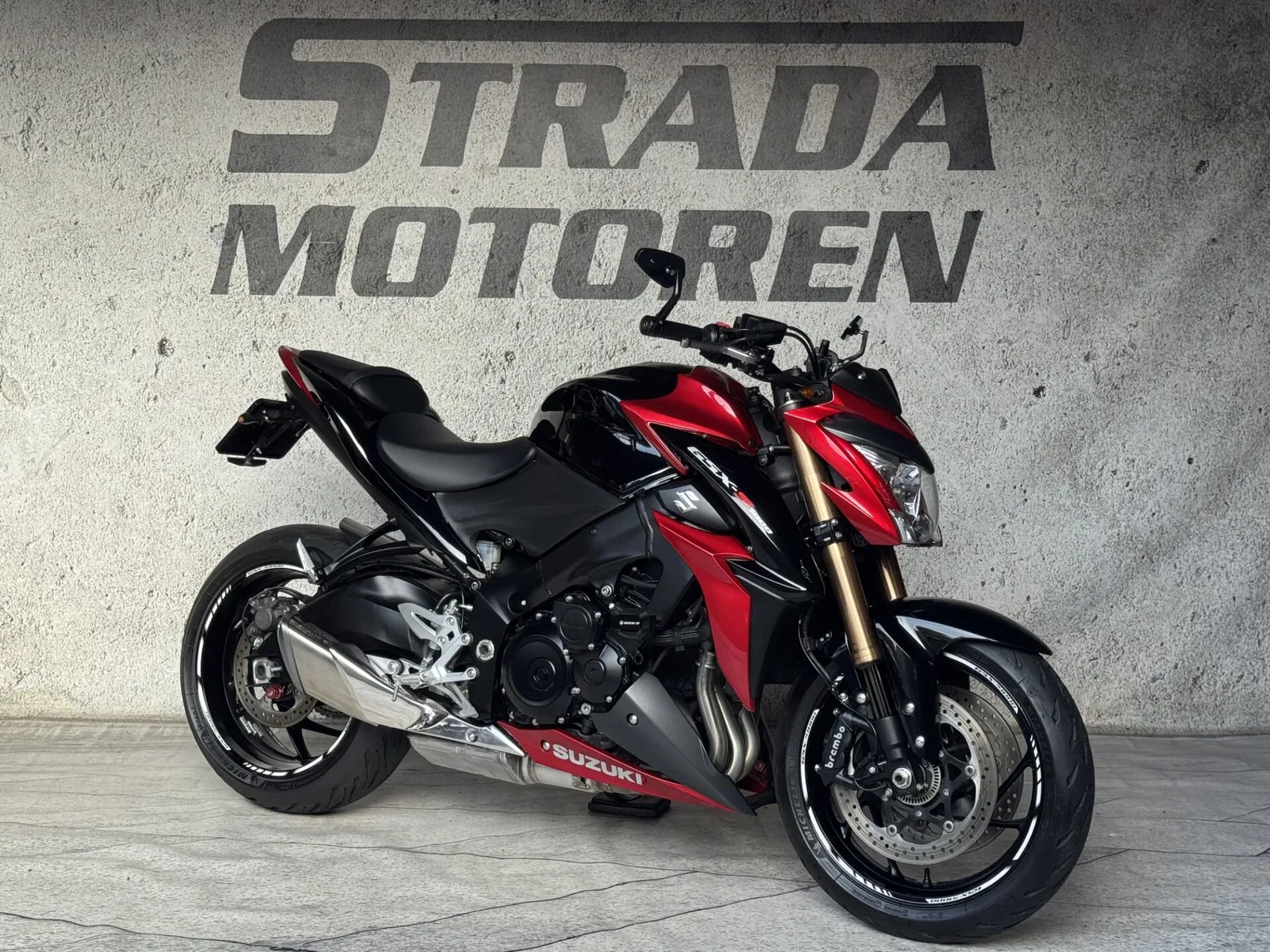 Suzuki GSX-S1000 (2016) — foto 1