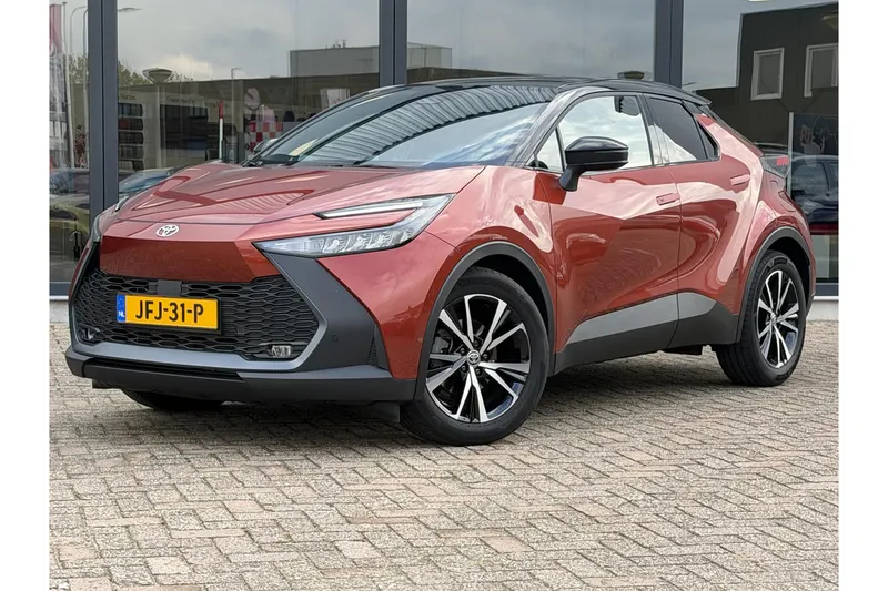 Toyota C-HR (2025)