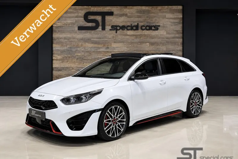 Kia ProCeed (2022)
