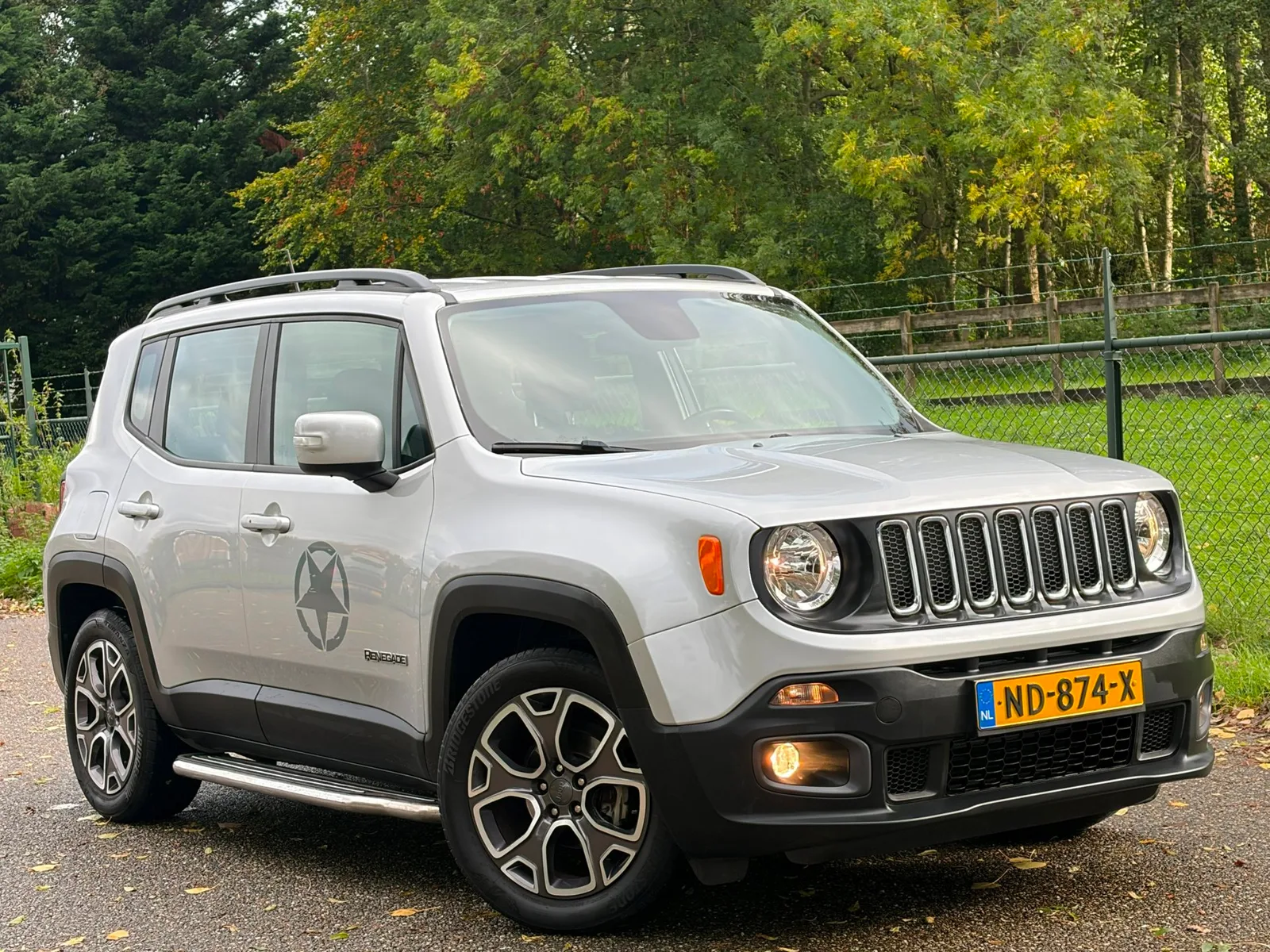 Jeep Renegade (2017) — foto 1