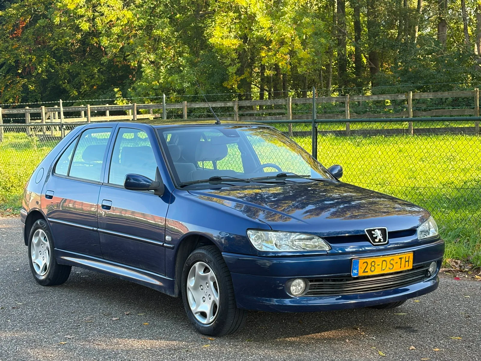 Peugeot 306 (2000) — foto 1