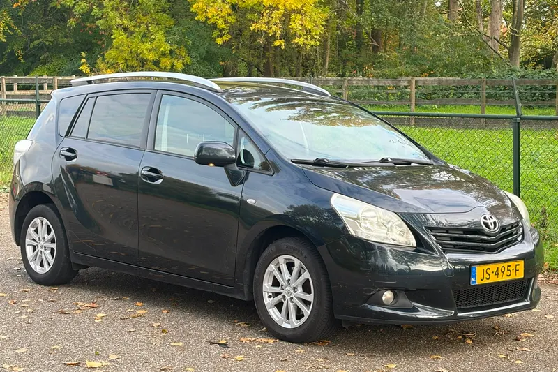 Toyota Verso (2012)