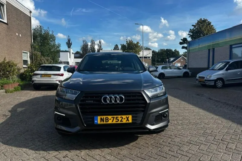Audi Q7 (2016)
