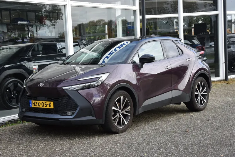 Toyota C-HR (2024)