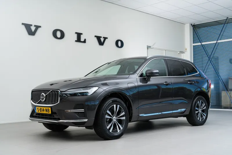 Volvo XC60 (2023)