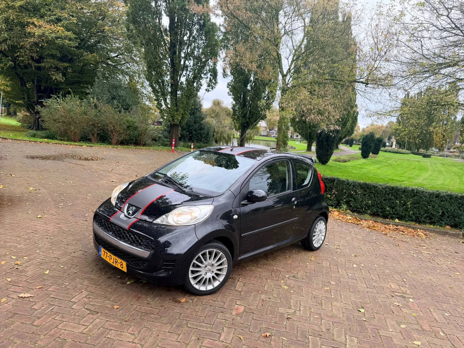 Peugeot 107 (2011) — foto 1