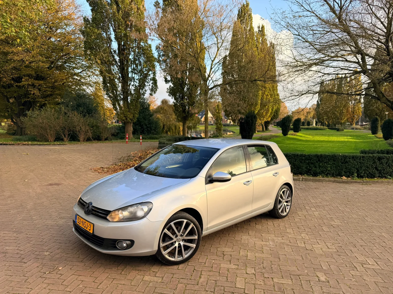 Volkswagen Golf (2011) — foto 1
