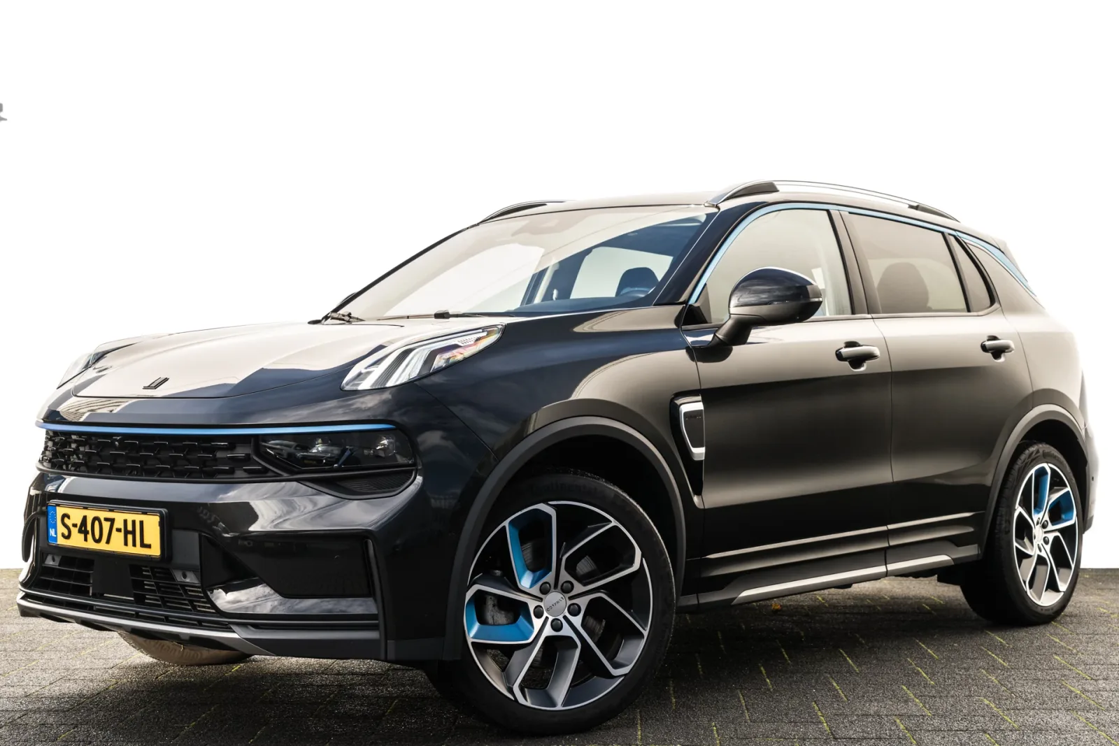 Lynk & Co 01 (2023) — foto 1