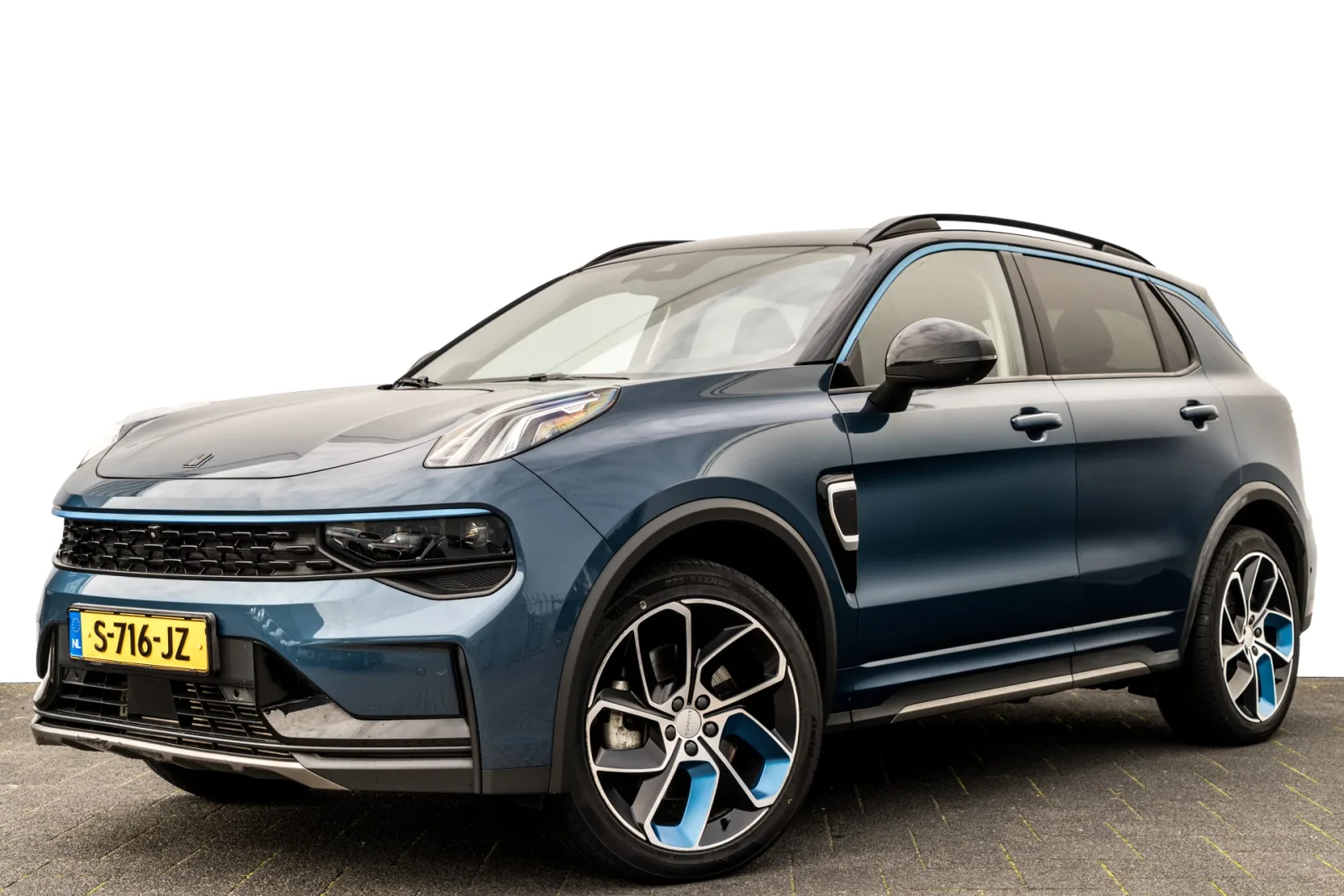 Lynk & Co 01 (2023) — foto 1