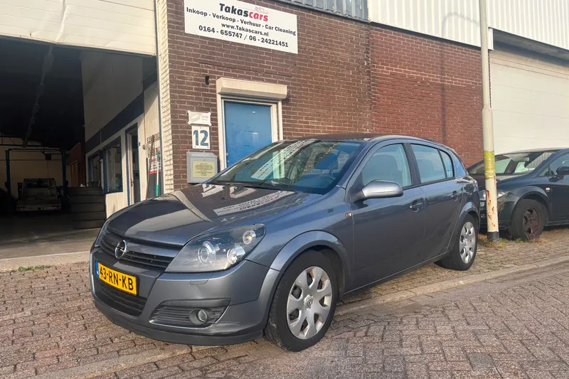 Opel Astra (2005)