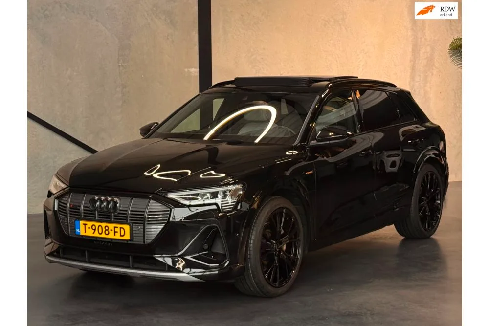 Audi e-tron (2022) — foto 1