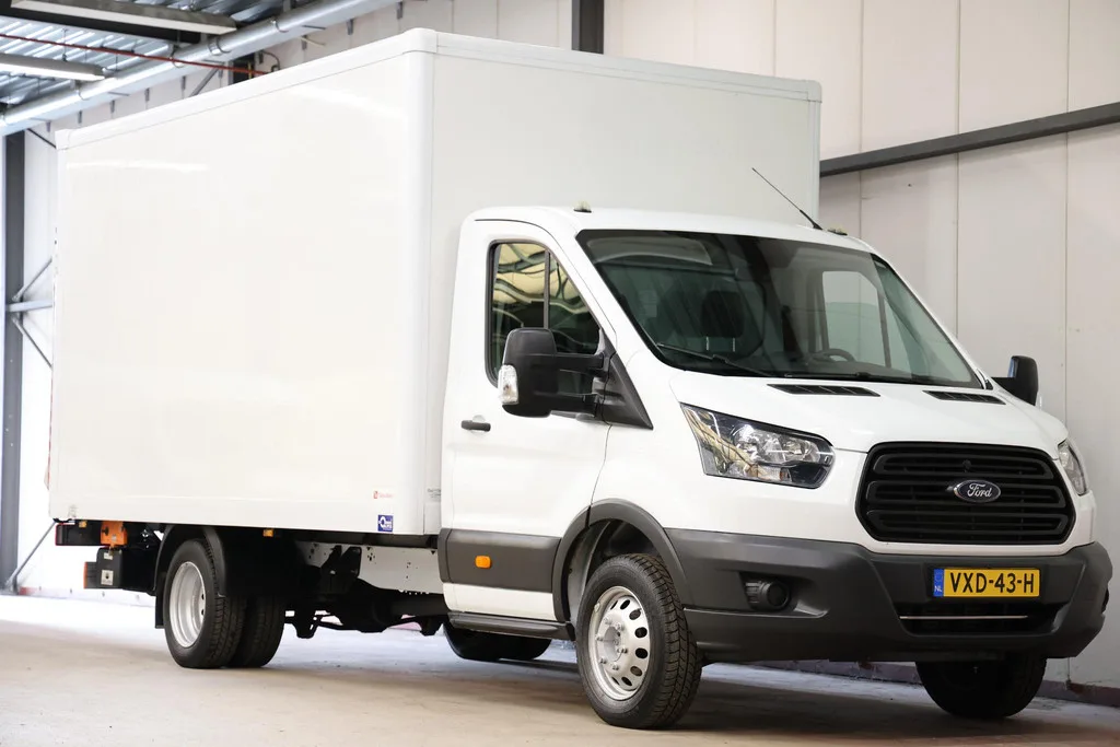 Ford Transit (2019) — foto 1