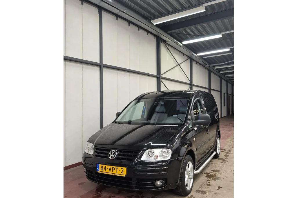 Volkswagen Caddy (2008) — foto 1