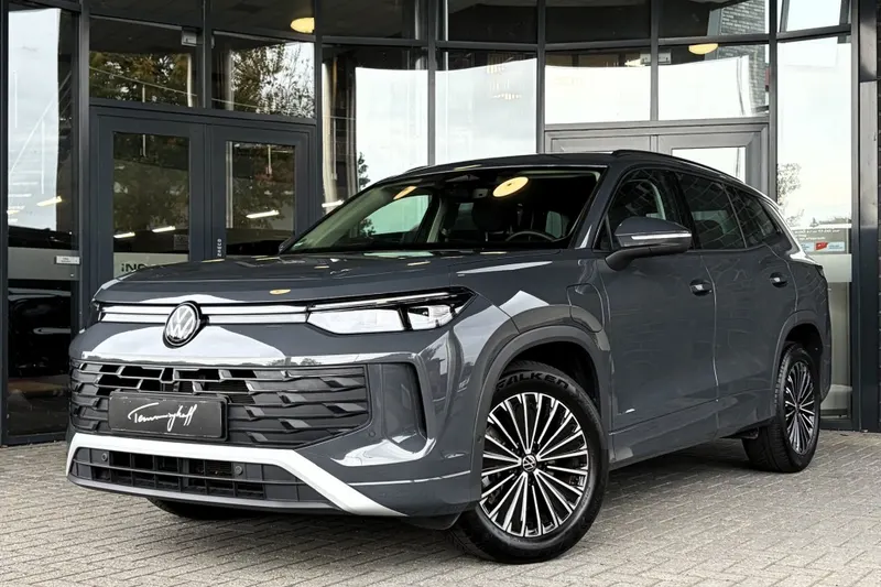 Volkswagen Tayron (2025)