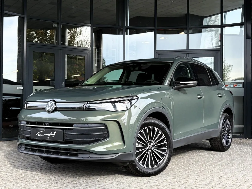 Volkswagen Tiguan (2025) — foto 1