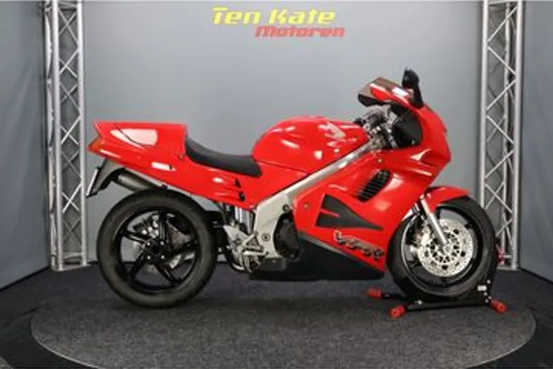 Honda VFR 750 F (1994)