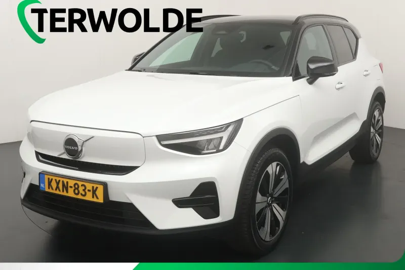 Volvo XC40 (2023)