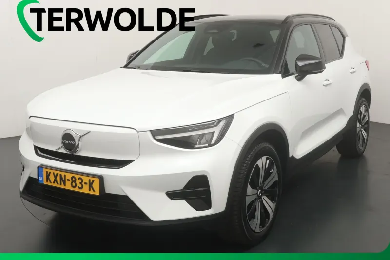 Volvo XC40 (2023)
