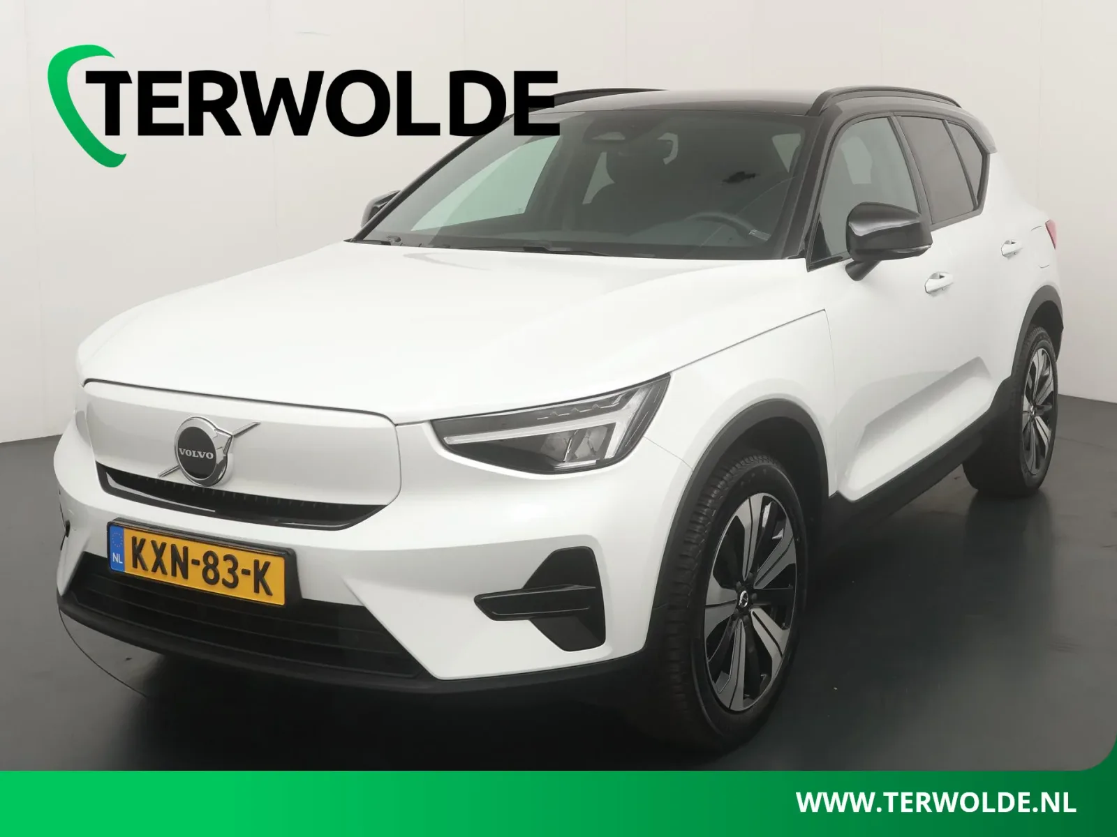 Volvo XC40 (2023) — foto 1