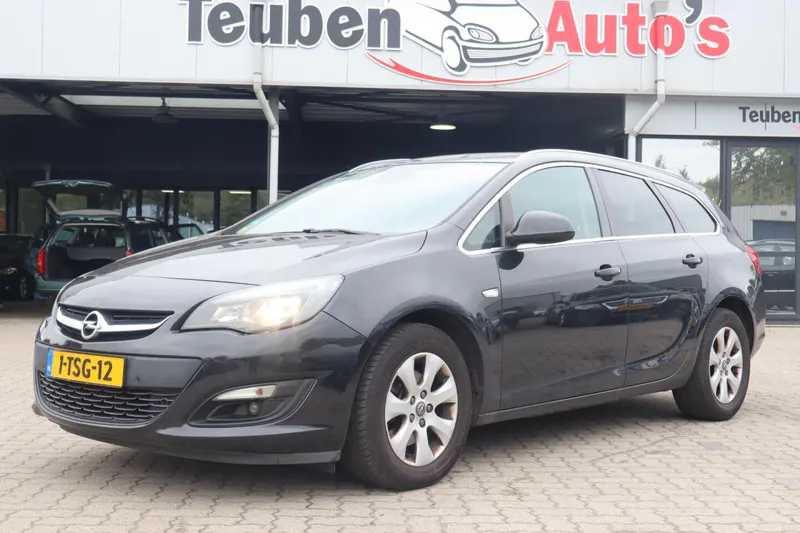 Opel Astra (2014)