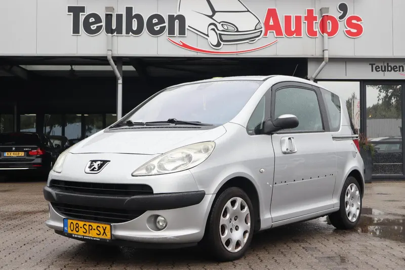 Peugeot 1007 (2006)