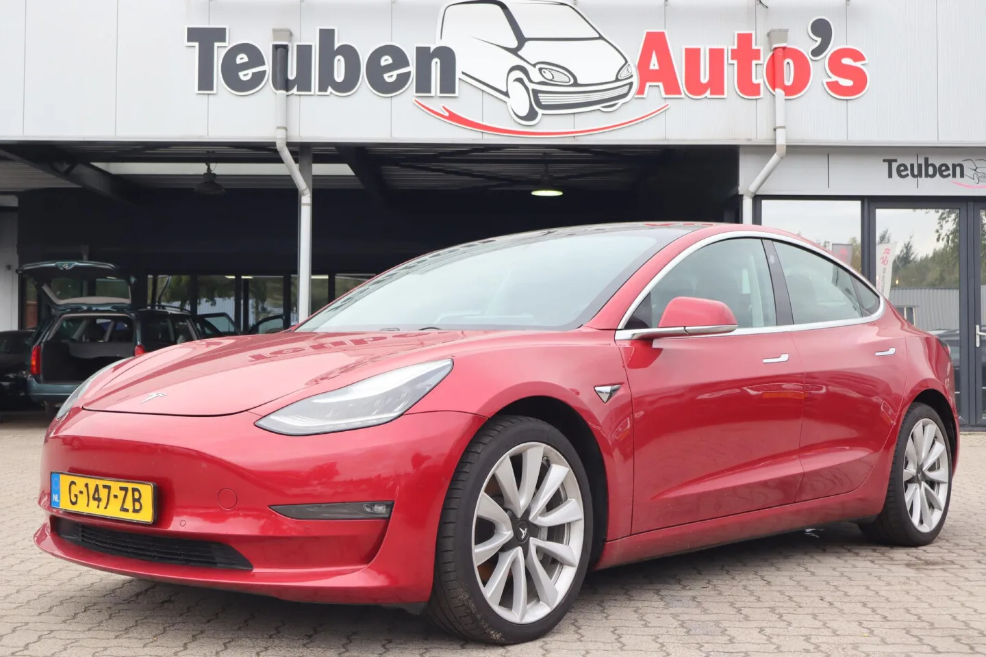 Tesla Model 3 (2019) — foto 1