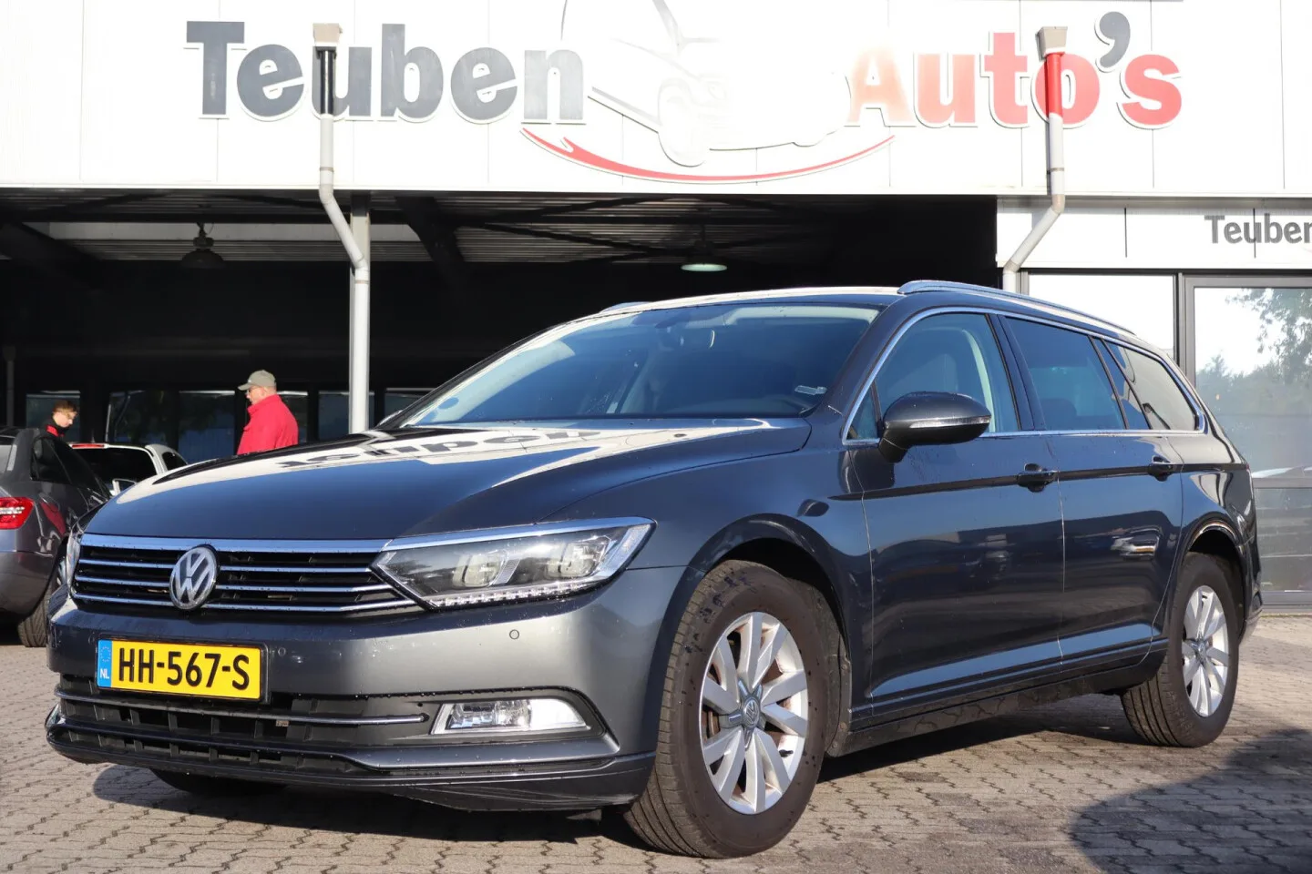 Volkswagen Passat (2015) — foto 1