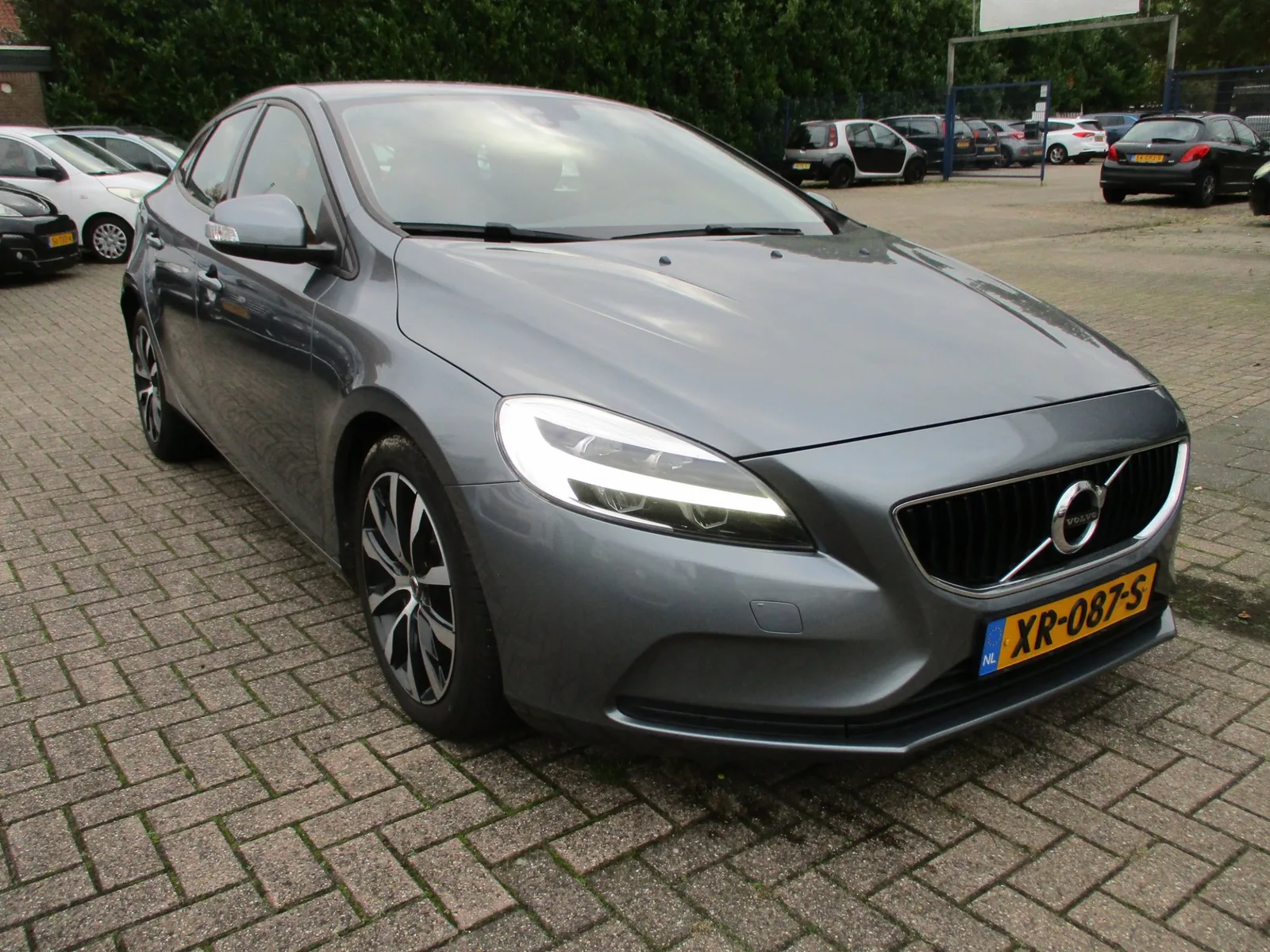 Volvo V40 (2016) — foto 1