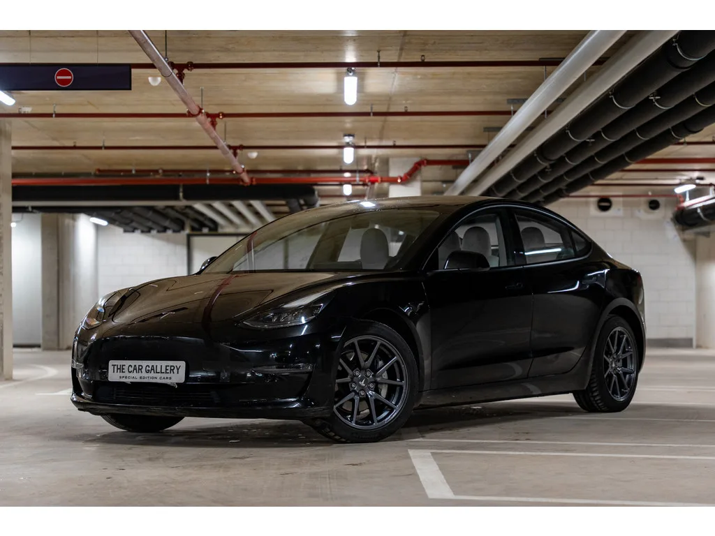 Tesla Model 3 (2021) — foto 1