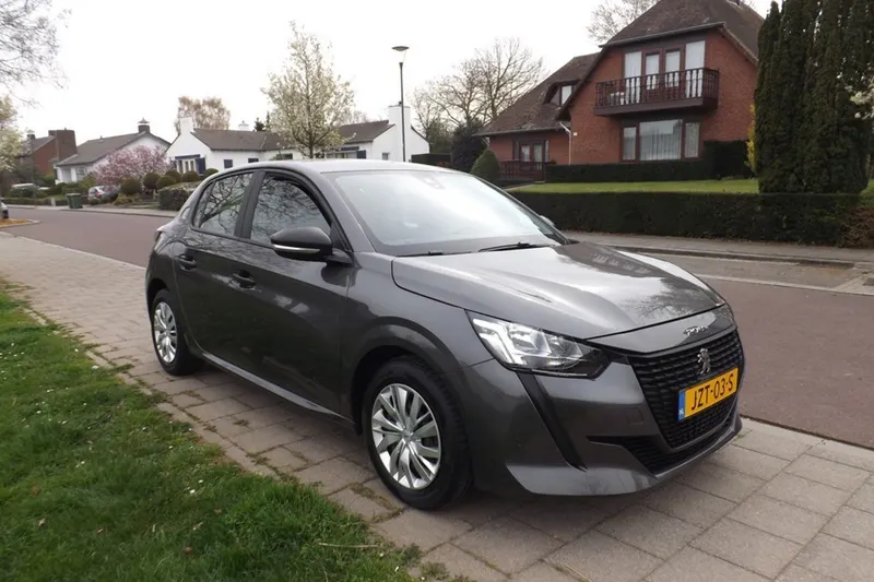 Peugeot 208 (2021)