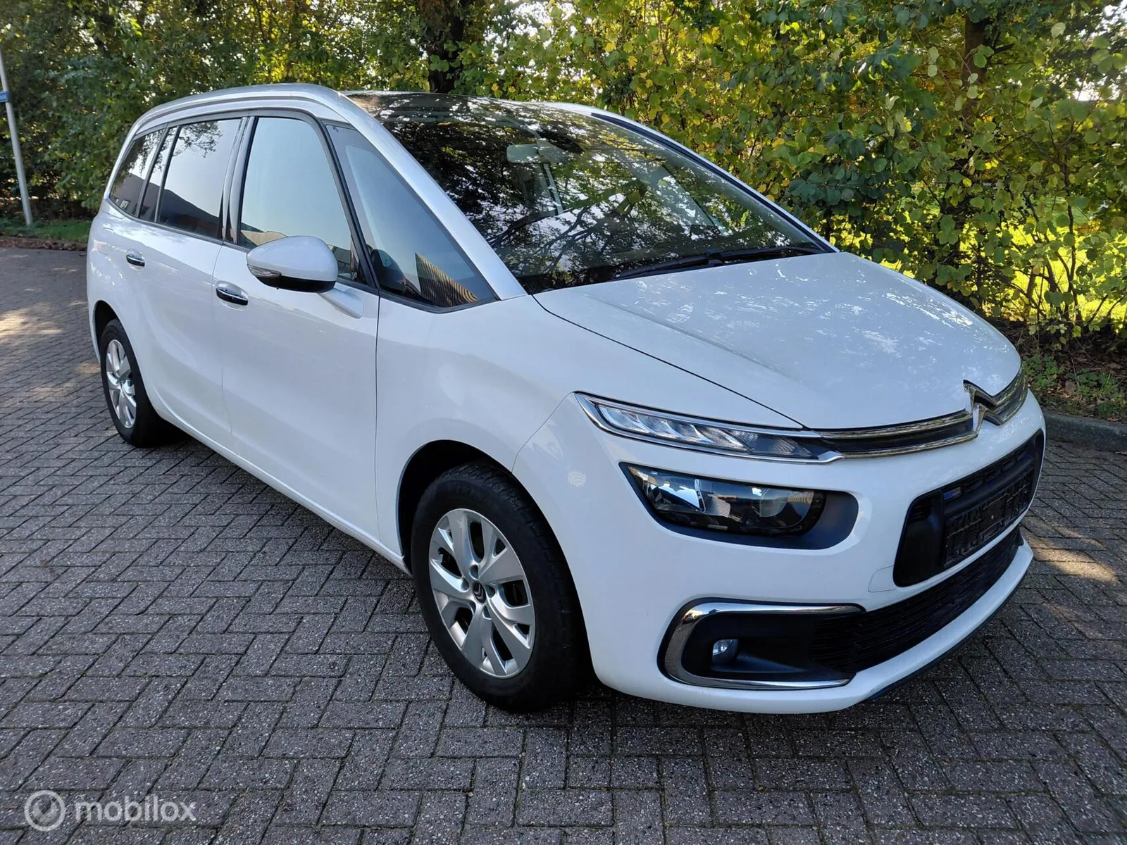 Citroën Grand C4 Picasso (2017) — foto 1