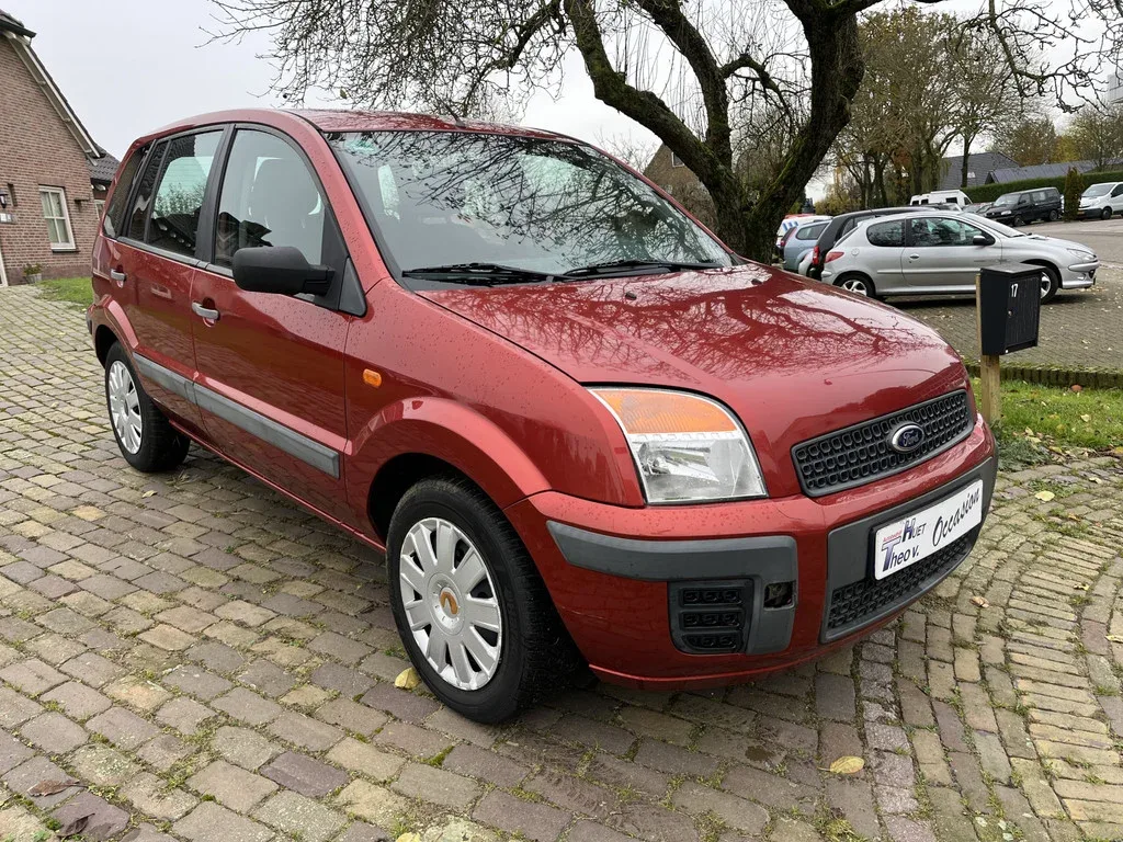 Ford Fusion (2007) — foto 1