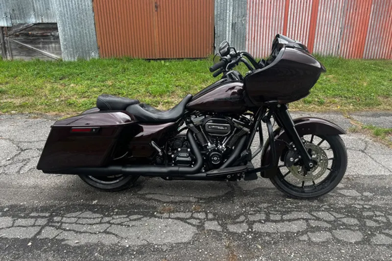 Harley-Davidson Road Glide (2022)