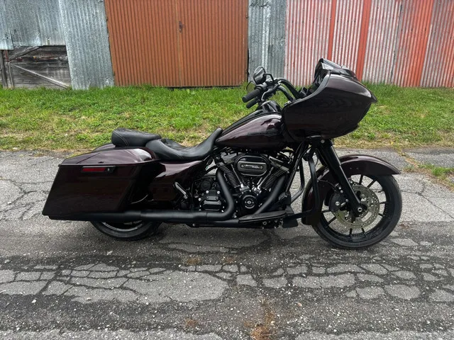 Harley-Davidson Road Glide (2022) — foto 1