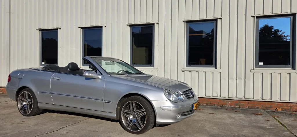 Mercedes-Benz CLK-Klasse (2003) — foto 1