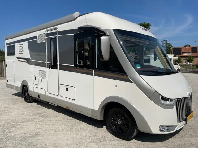 Carthago Chic C-Line (2002) — foto 1